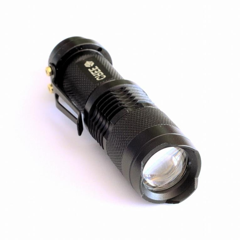 Torch LED 300 Lumens zaklamp mini black 9,3 CM Torch LED 300 Lumens zaklamp mini black 9,3 CM